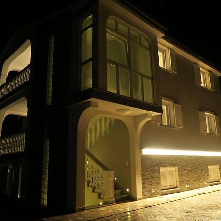 Mitros Apartment มาลินสกา ภายนอก รูปภาพ