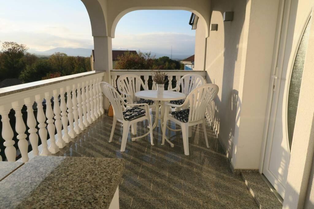 Mitros Apartment มาลินสกา ภายนอก รูปภาพ